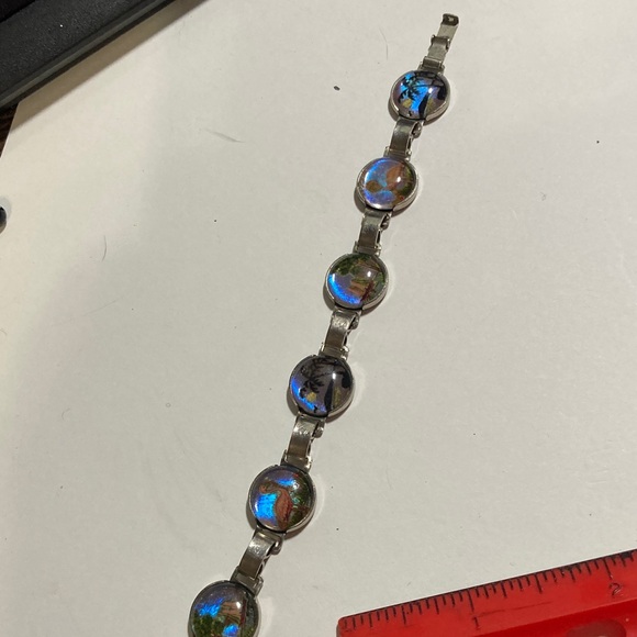 Silver tone butterfly wing Bracelet. - Picture 1 of 13